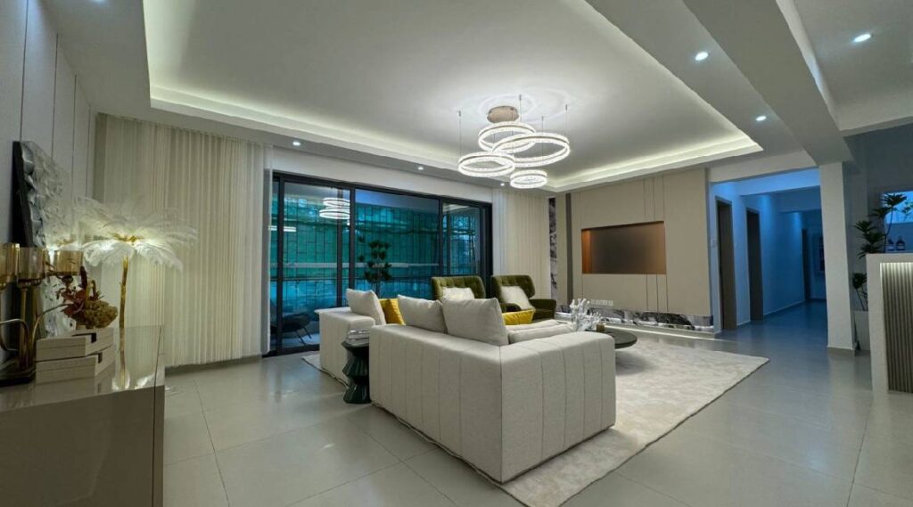 Royal Legend apartments1.1